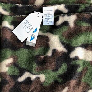 NWT, Time and Tru animal camouflage blanket scarf/wrap
